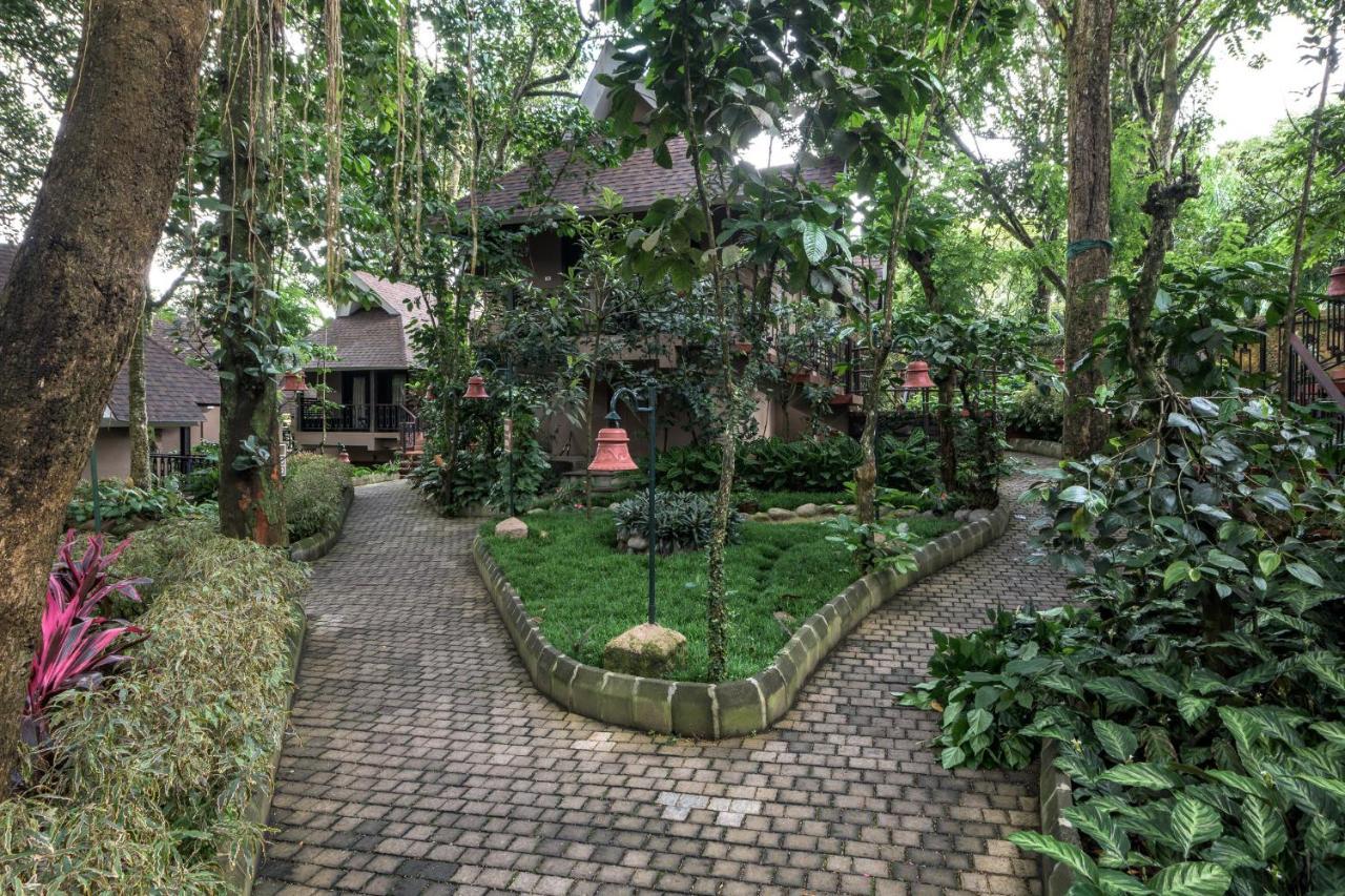 Club Mahindra Thekkady Hotel Exterior photo