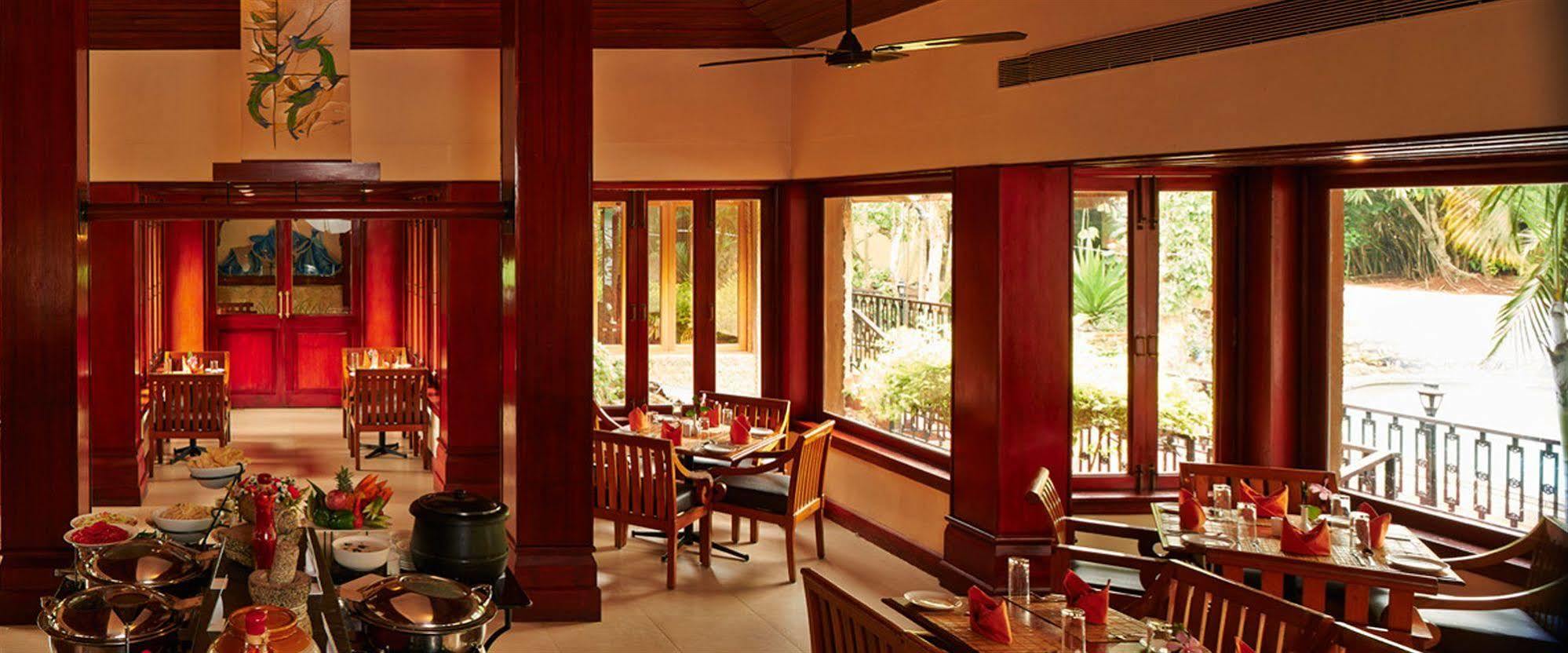 Club Mahindra Thekkady Hotel Exterior photo
